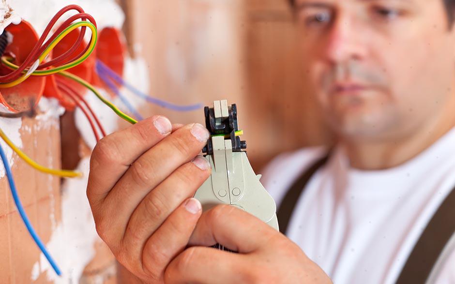 devis électricité Serris